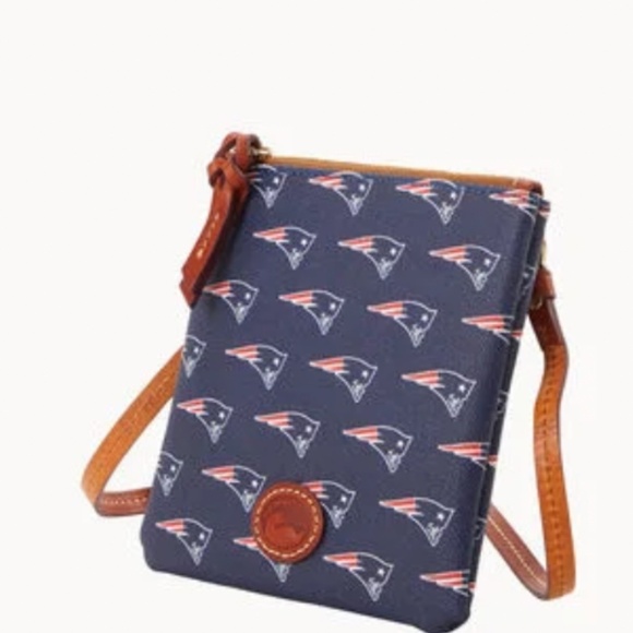 Dooney & Bourke Bag - Picture 3 of 4
